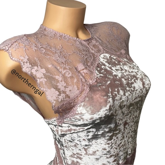 Victoria's Secret Crushed Velvet Teddy Pink - Picture 6 of 15